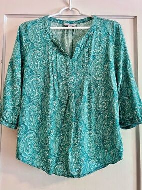 croft & barrow Green & White Paisley Split-Neck Peasant Blouse w/ Pleated Front